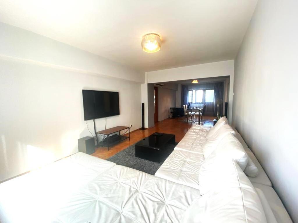 Romana 100 Sqm Deluxe Apartament Apartment Bucharest